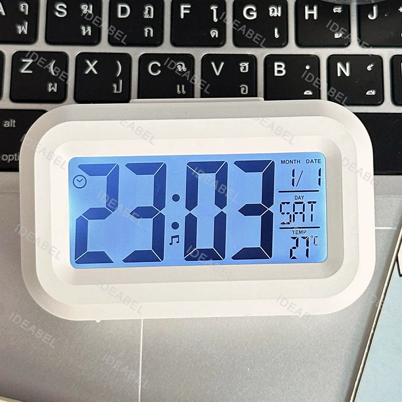LED Digitale Wekker met Achter - Modern Electronics Gadgets recensie en prijs